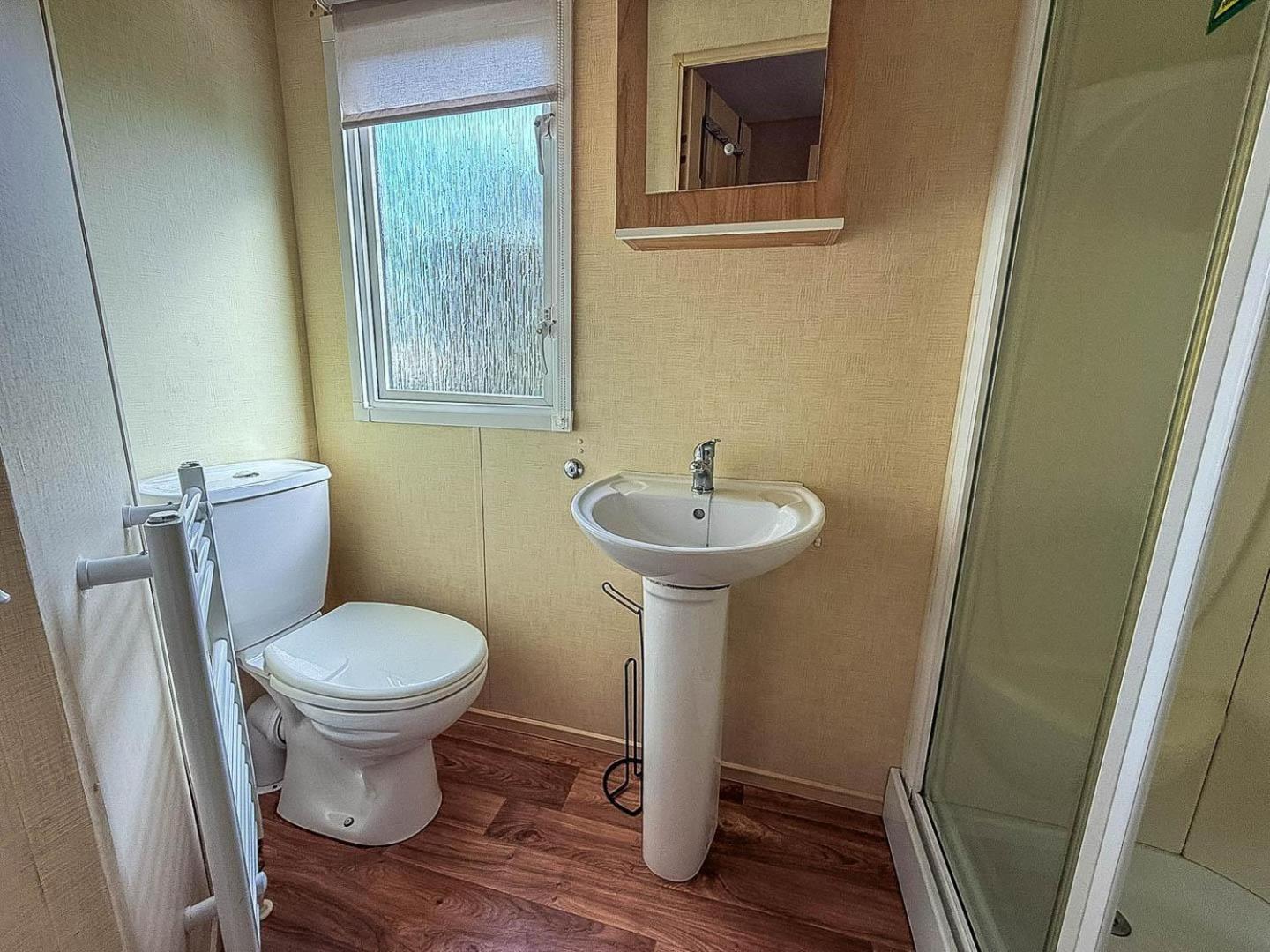 Spacious 8 Berth Caravan At Southview Holiday Park Near Skegness Ref 33018Ml 외부 사진