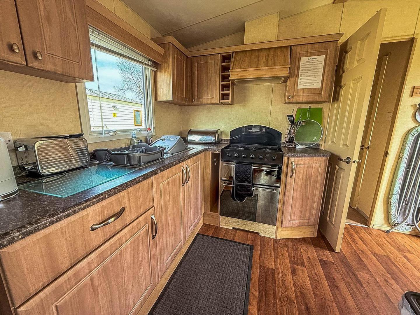 Spacious 8 Berth Caravan At Southview Holiday Park Near Skegness Ref 33018Ml 외부 사진